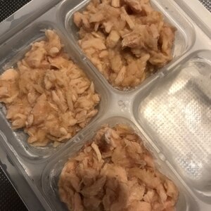 【離乳食中期】応用できて便利なツナ缶水煮の冷凍